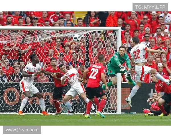 拜仁欧冠小组赛与联赛主场35场不败纪录延续 上次失利追溯至2013年